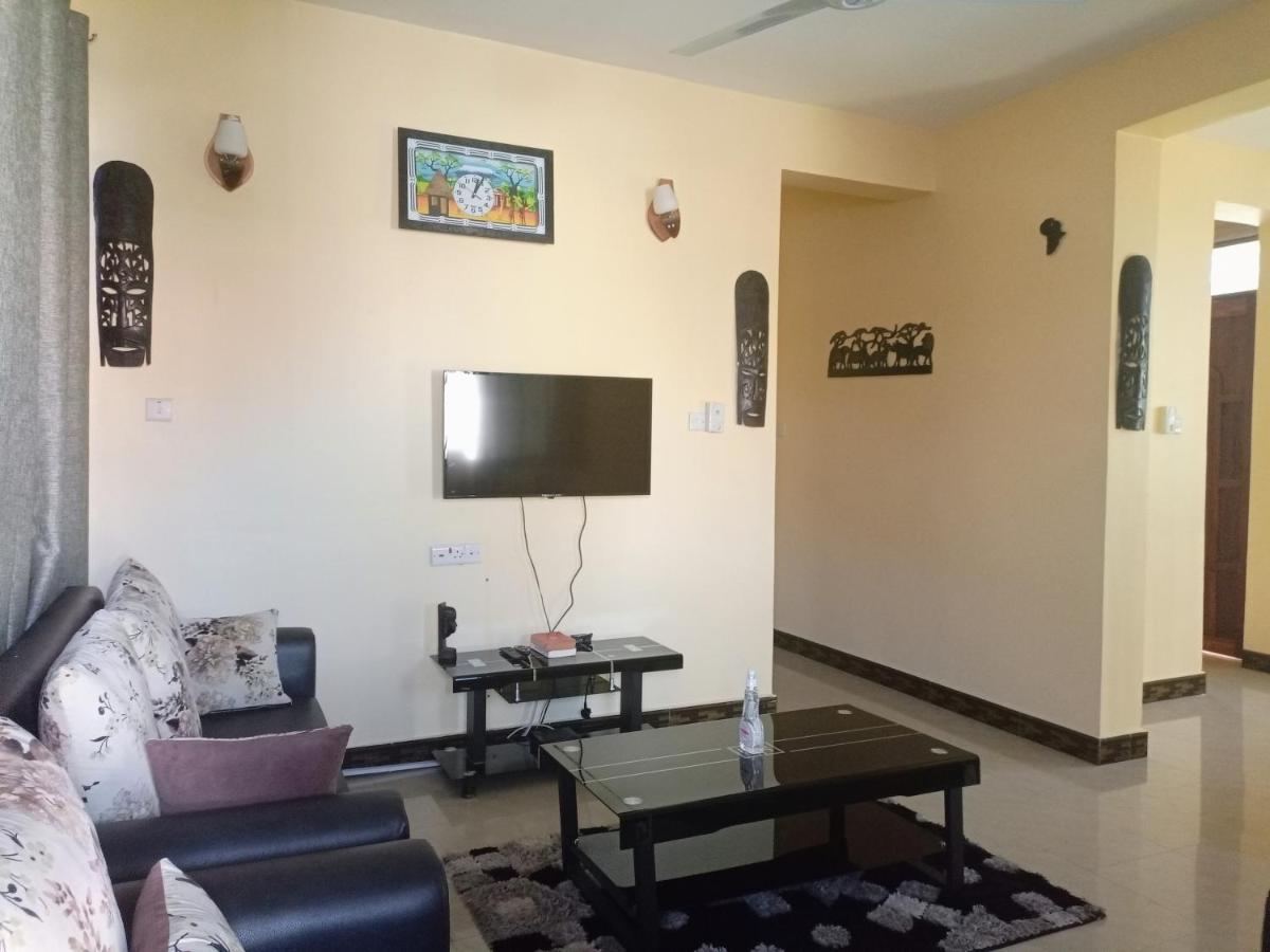 Chibuba Airport Accommodation Дар-эс-Саламе Экстерьер фото