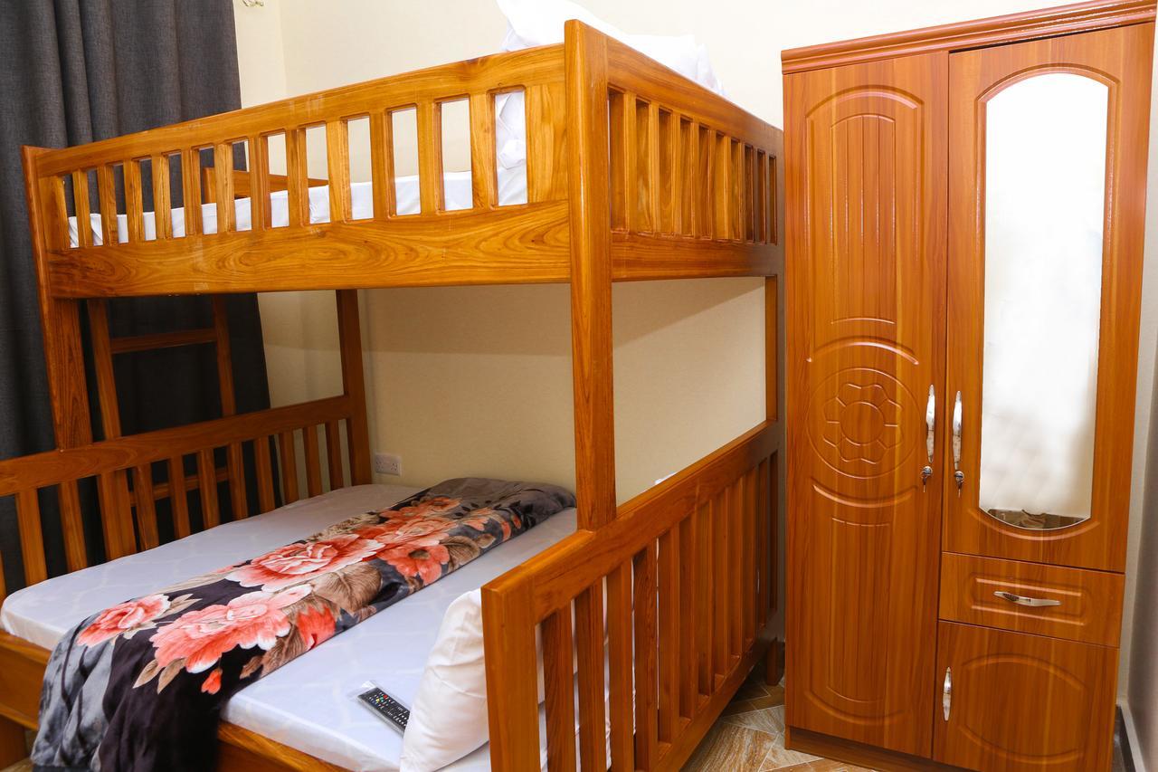 Chibuba Airport Accommodation Дар-эс-Саламе Экстерьер фото