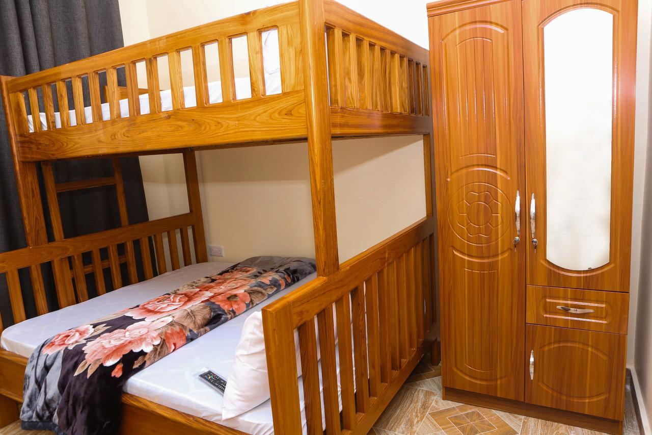 Chibuba Airport Accommodation Дар-эс-Саламе Экстерьер фото