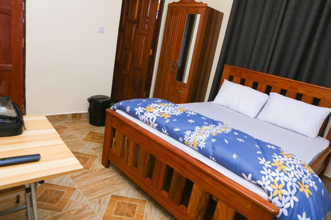 Chibuba Airport Accommodation Дар-эс-Саламе Экстерьер фото