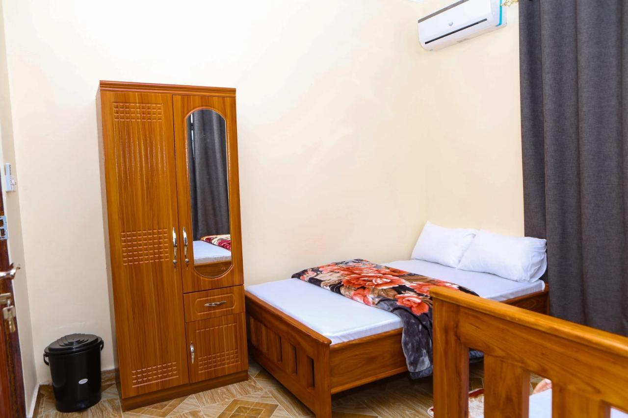 Chibuba Airport Accommodation Дар-эс-Саламе Экстерьер фото